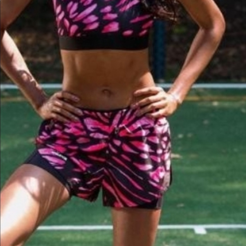 Redemption Athletix Print Tech Shorts in Fuschia